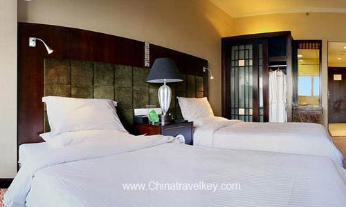 Guestroom of Dong Fang Hotel Guangzhou