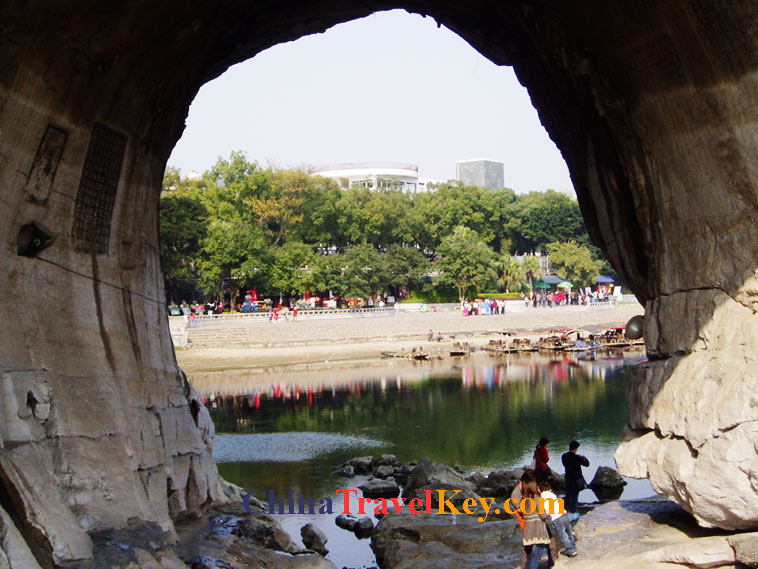 photo of guilin elephant trunk hill
