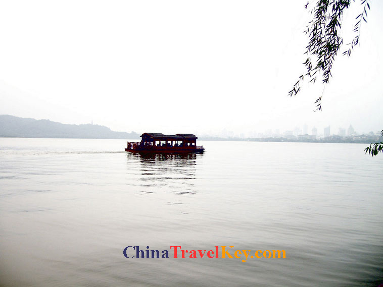 photo of hangzhou west lake