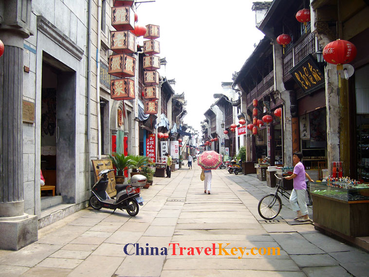 photo of huangshan tunxi street