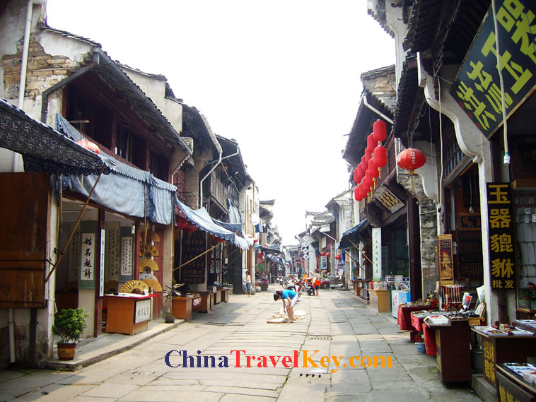 photo of huangshan tunxi street