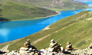 Yamdrotso lake