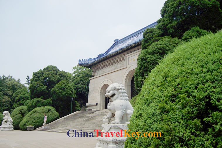 photo of mausoleum of dr.sun yat sen