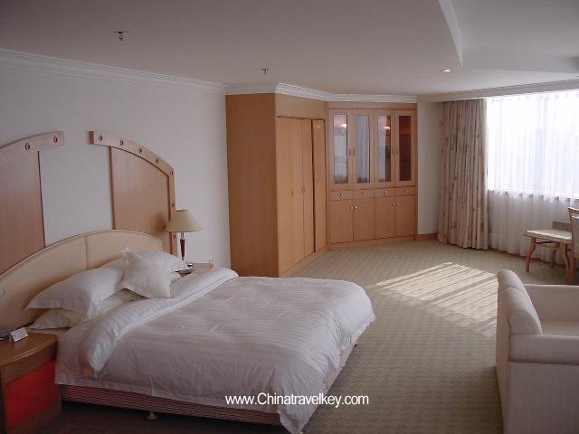 Guestroom of Treasure Island Sea View Hotel Sanya