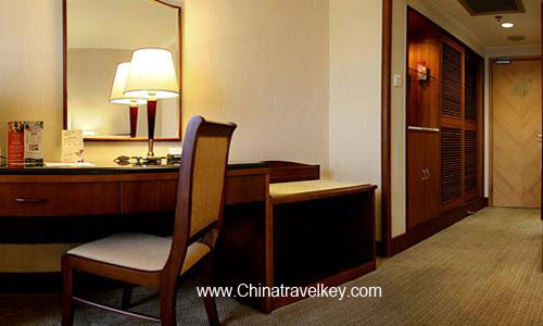Guestroom of Ramada Pudong Airport Shanghai Hotel 