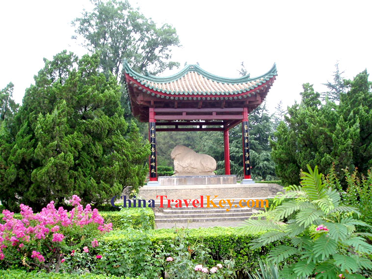 Maoling Tomb Photo(6th photo) 