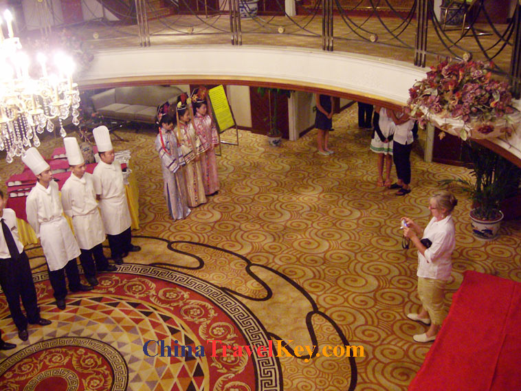 photo of oriental king ship performance